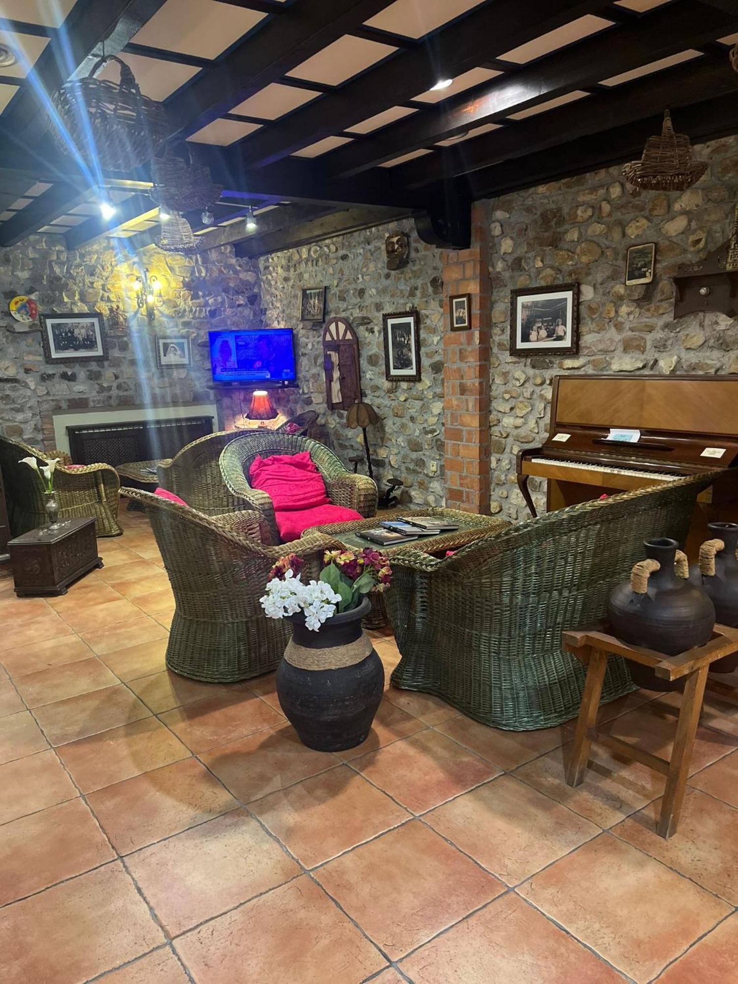 Hotel El Bricial Soto De Cangas Luaran gambar